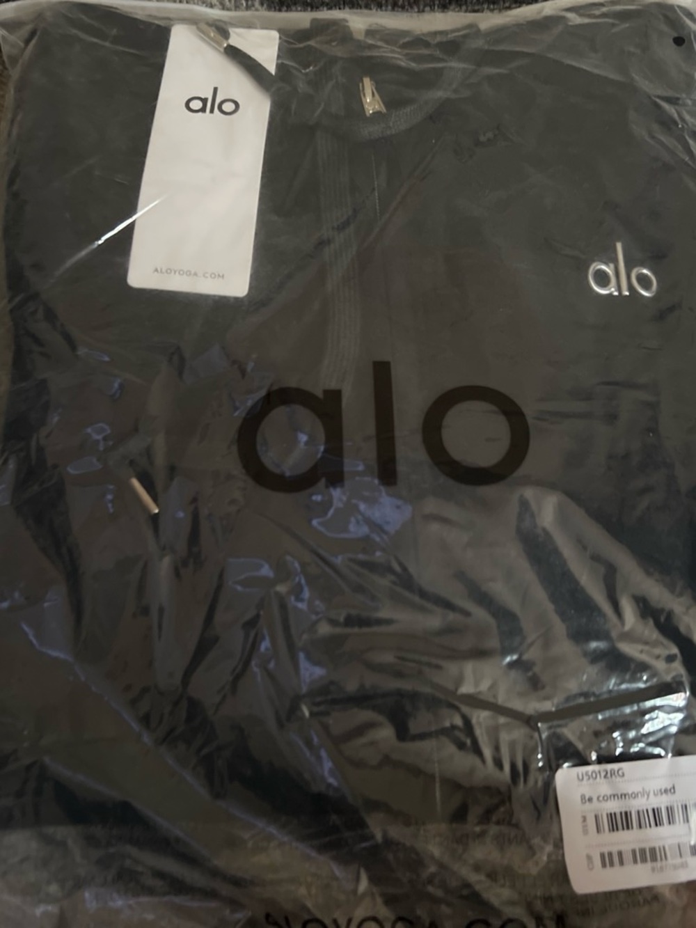 ALO Yoga Men’s Black Logo Crew Sweatshirt